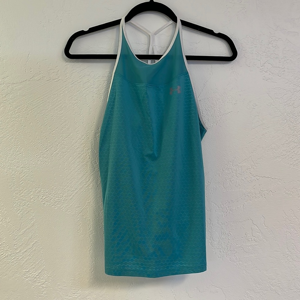 Comfortable and lightweight workout tank top!